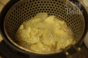 deep frying homemade potato chips
