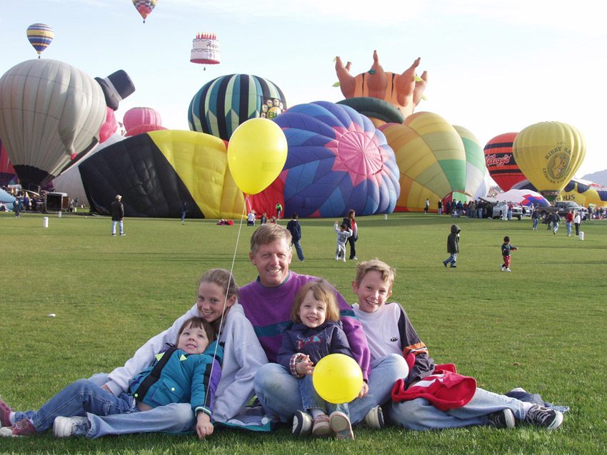 family photos at balloon fiesta